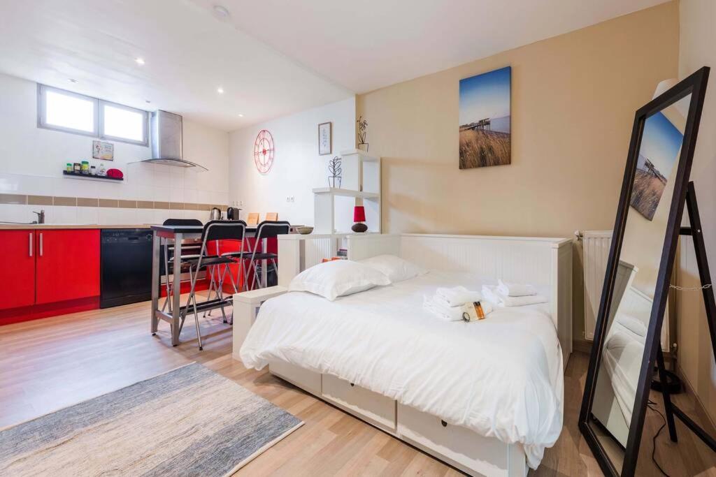 Studio Next To Bordeaux City Center With A Terrace Bègles Extérieur photo